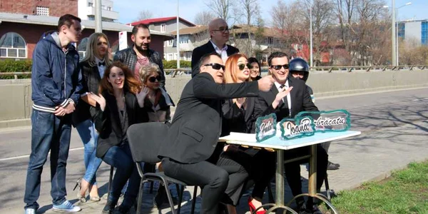 cronica carcotasilor in fata antenei 3 foto prima tv