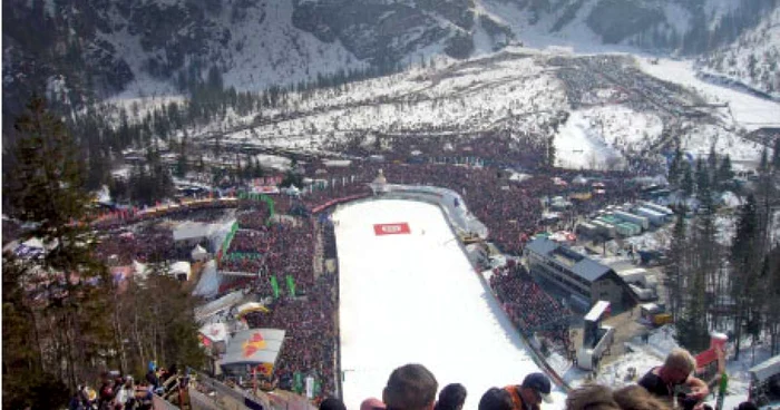 La Planica, zeci de mii  de oameni au urmărit  concursul de zbor cu  schiurile 