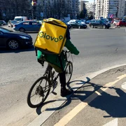 shutterstock Livrator Glovo în București