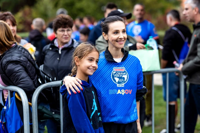 Andreea Răducan a făcut poze cu fanii ei, la Brașov.