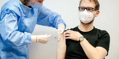 Dominic Fritz s-a vaccinat