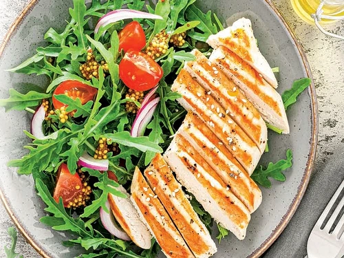 salata de primavara cu piept de pui jpg