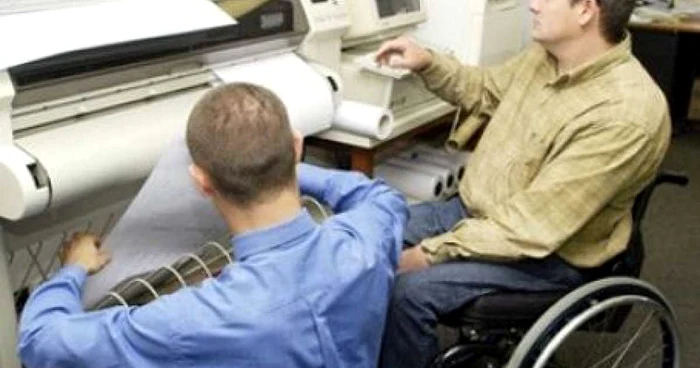 Din cauza neclarităţilor legislative, puţine companii au 'curajul' să angajeze personal cu dizabilităţi