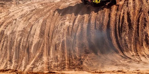 23 cheloo raliul dakar mihai ban reusita romaneasca premiera in automobilism au terminat cursa din arabia saudita 8 jpg jpeg