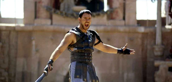 Russell Crowe, în rolul gladiatorului Maximus FOTO Studio Produzent