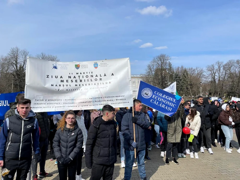Ziua Naţională a Meseriilor, marcată de liceenii din Călăraşi FOTO Facebook/Marius Dulce