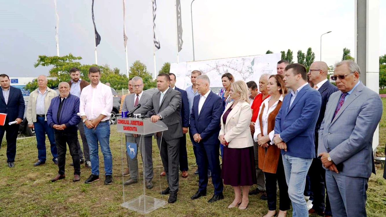 La 1 septembrie a început derularea contractului de proiectare și execuție lărgire a DN 7. FOTO CJD