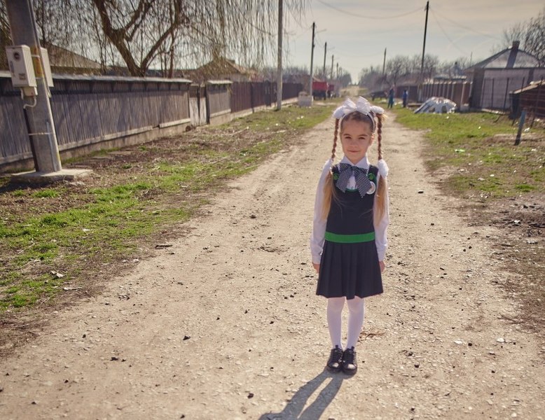 85% din copiii care provin din familii cu o slabă educație se confruntă cu deprivări materiale