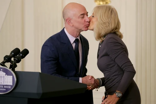 Jill Biden și Jeff Bezos