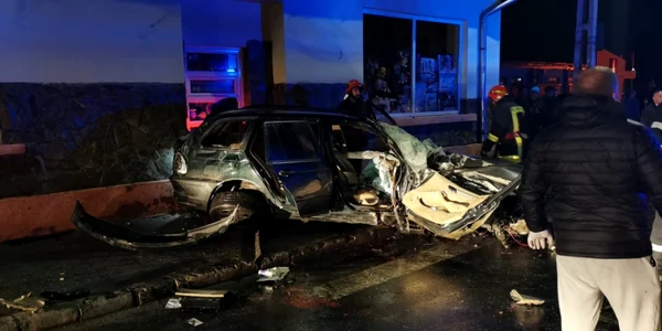 Imagine de la locul accidentului de la Târnăveni FOTO ISU Mures