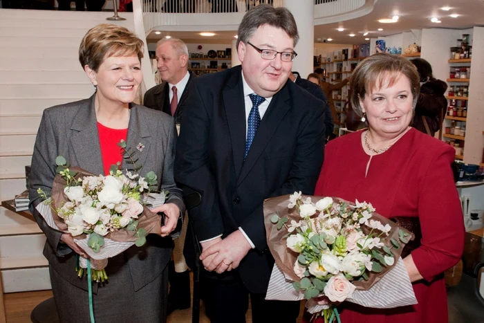 25 principesa elena alexander nixon principesa sofia eleganta carturesti 3 decenii de la revenirea in tara 11 jpg jpeg