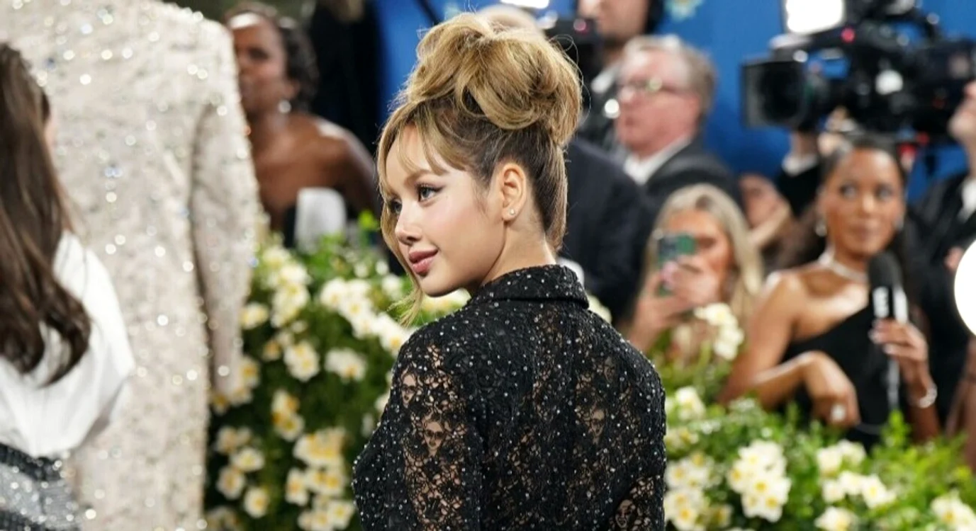 Lisa, criticată pentru alegerea ținutei la Met Gala 2025 / foto: Profimedia