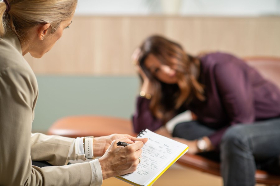Tulburarea de personalitate borderline și comportamentul infracțional feminin