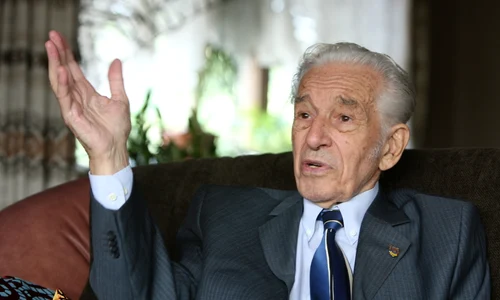 Regizorul Sergiu Nicolaescu a realizat 54 de filme şi a câştigat 1,5 milioane de dolari jpeg