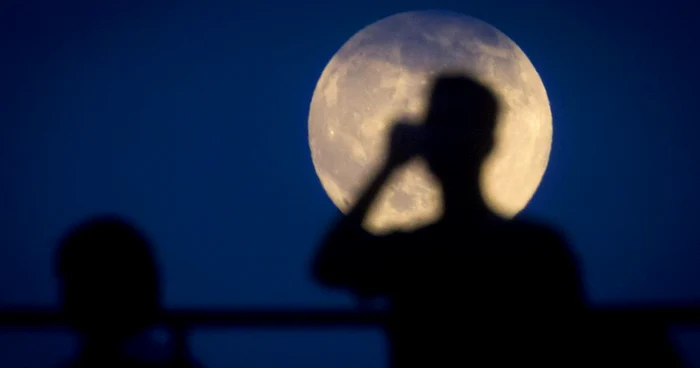 Luna are formă de lămâie Foto Reuters