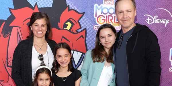 Actorul Chad Lowe alături de familie 