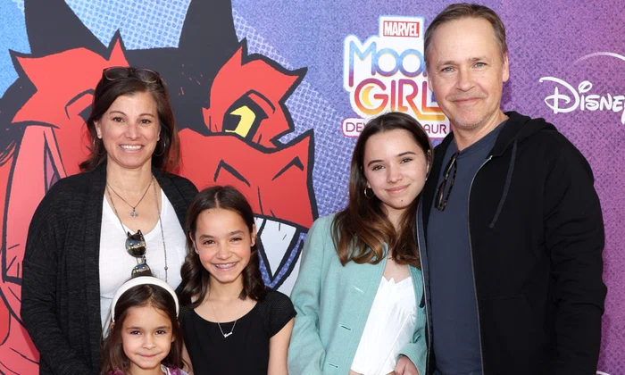 Actorul Chad Lowe alături de familie
