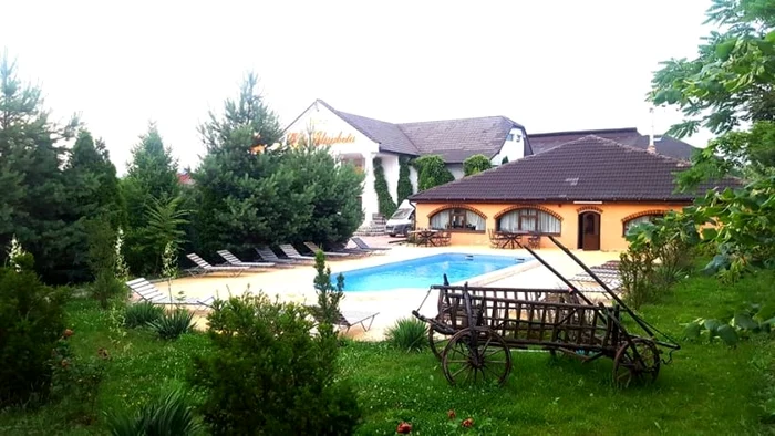 Hotelul ar urma să nu mai accepte carduri de la bănci din Austria FOTO Adevărul