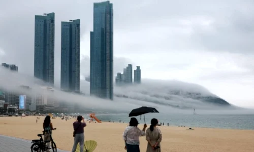 Ceață marină pe o plajă din Coreea de Sud FOTO Yonhap