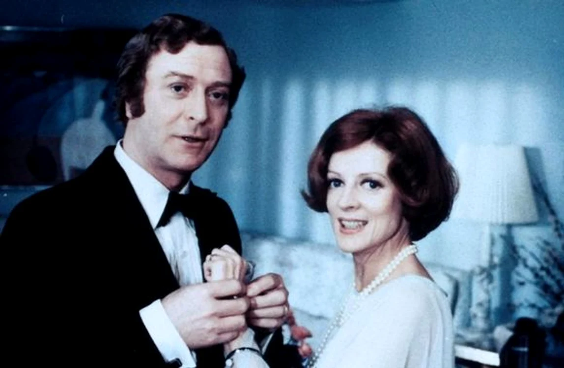 
    Captură din filmul California Suite cu Maggie Smith și Michael Caine.foto: Cinemagia  