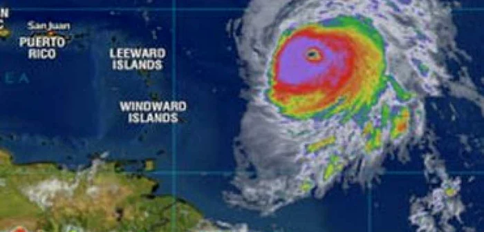 Uraganul Bill lasă fără curent electric zeci de mii de canadieni