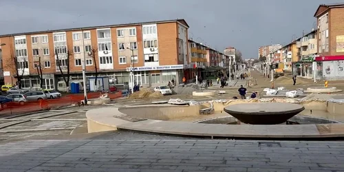 Lucrările au fost reluate la fântâna de un milion de euro