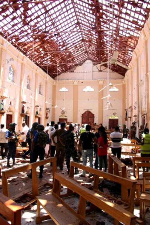 Biserica St Sebastian din Negombo, la nord de capitala Colombo, după explozia din duminica Paştelui Catolic
