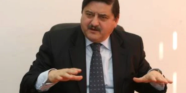 Braşov: Ministrul IMM-urilor se contrează cu Traian Băsescu din cauza banilor de la FMI