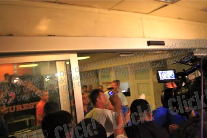 
    Adrian Năstase a fost dus la Spitalul Floreasca  