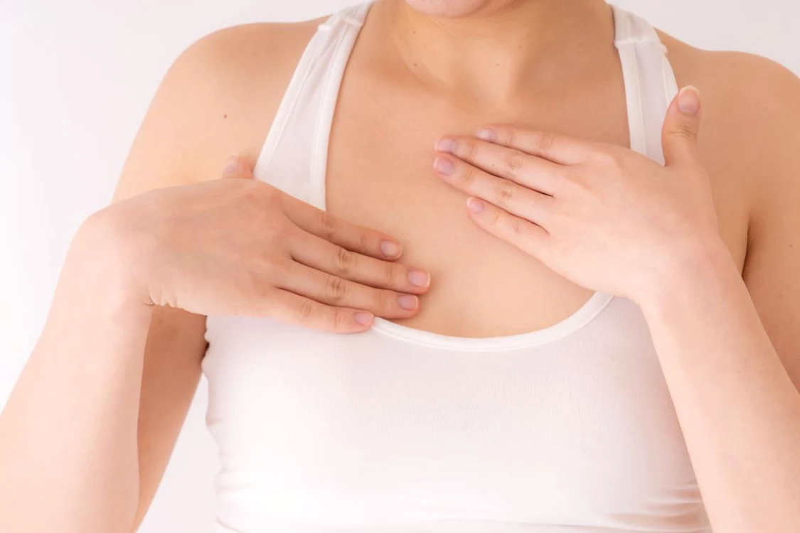 Multe femei sunt încă influențate de miturile despre cancerul de sân FOTO: Arhivă