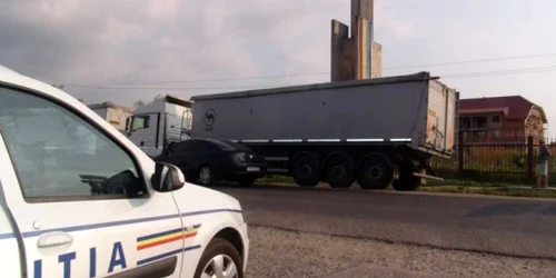 Şoferul a refuzat cântărirea camionului care transporta cerealele