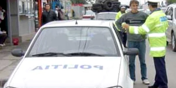 Neamţ: Poliţia a amendat şoferii şi patronii indisciplinaţi