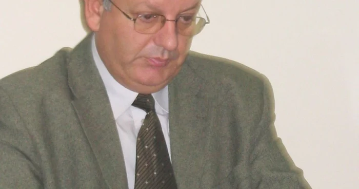 Ion Roibu a primit spor de pericol pentru că se plimba prin şcoli