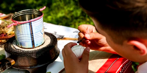 Ouă încondeiate pentru Paști Foto Muzeul Astra jpg