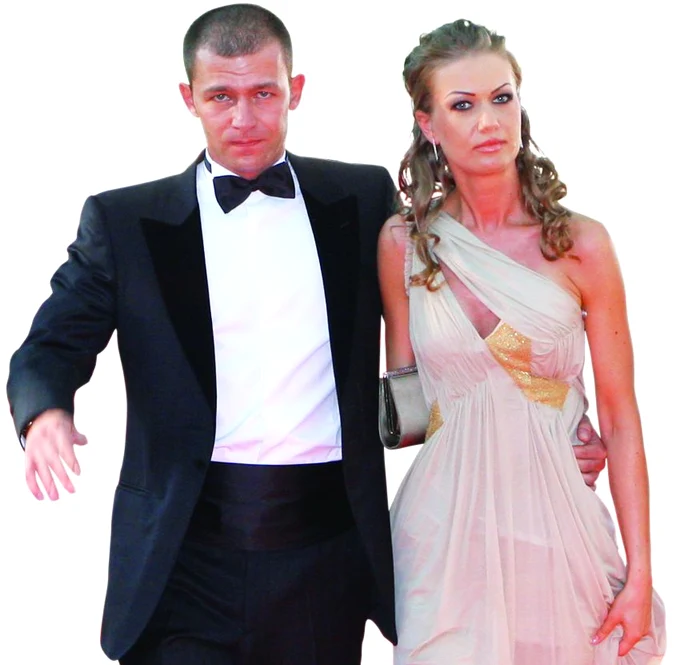 
    Bogdan şi Iulia  au petrecut  împreună,la Roma  