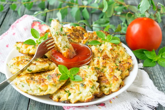 Chiftele de conopidă cu sos de roșii, rețeta care o să-ți cucerească papilele gustative