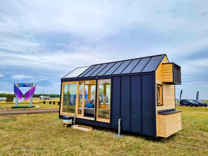 Un spectaculos tiny house care costă 25.000 de euro