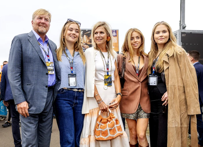 Regele Willem Alexander, Regina Maxima, Prințesa Alexia, Prințesa Amalia și Prințesa Ariane la Marele Premiu de F1, Profimedia (2) jpg