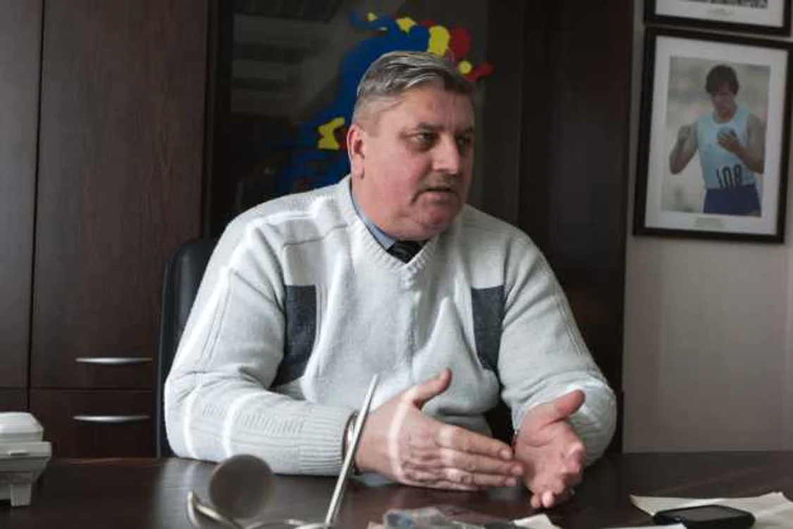 presedintele federatiei de atletism din moldova