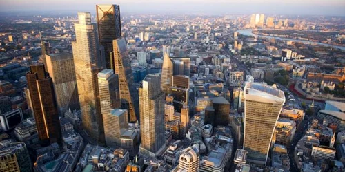 Londra în timpul pandemiei de coronavirus Foto Tavi Herţa - credit Financial Times