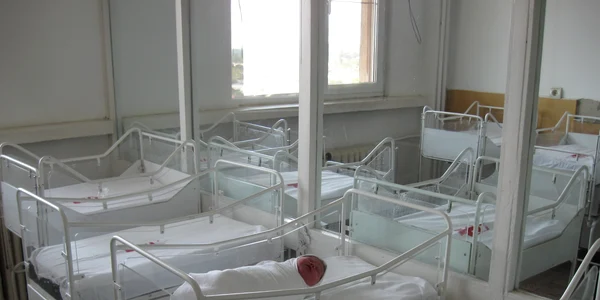 Peste 7.200 de copii au venit pe lume în Prahova în 2008-imagine arhivă