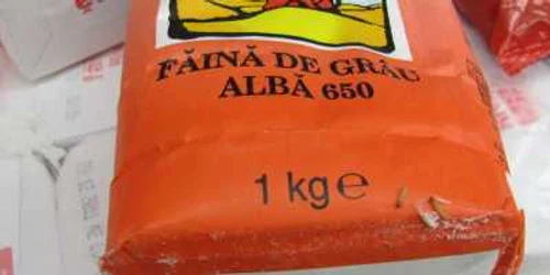 Larvele circulau pe pungile de făină în voia cea bună