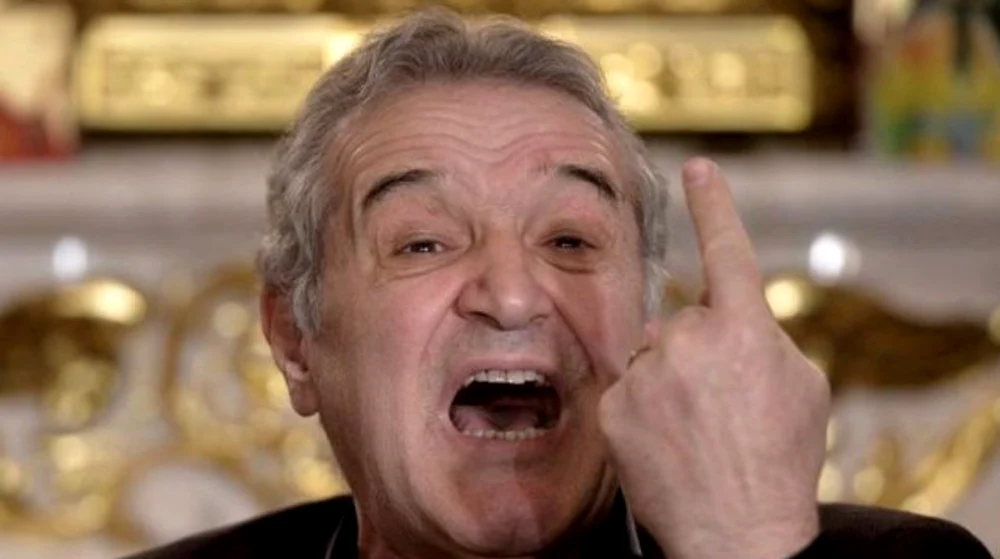 Gigi Becali taie în carne vie, la FCSB. FOTO: Arhiva Adevărul