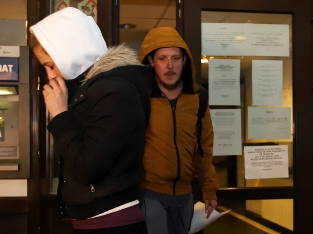 What'Up a părăsit sediul poliţiei destul de tulburat Foto: Mihai Ionescu