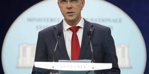 DECLARATII MOSTEANU RETRAGERE 01 INQUAM Photos Octav Ganea jpg