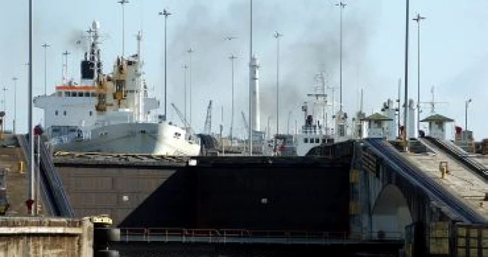 Somalia: Piraţii au primit o recompensă pentru a elibera o navă grecească