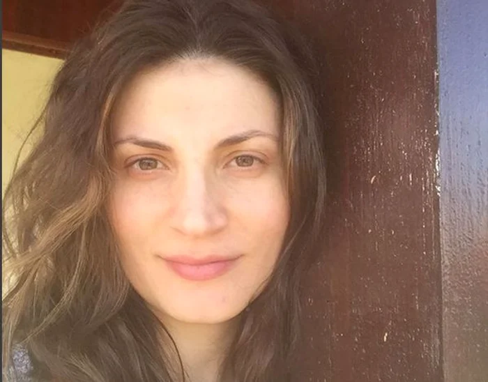 Ioana Ginghină are curaj să iasă pe stradă nemachiată