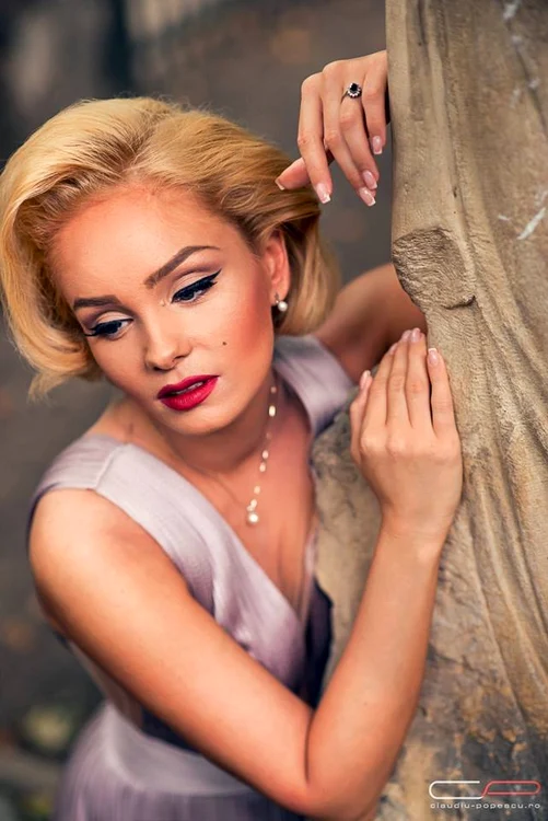 
    Maria Constantin îi spune copilul cât de mult îl iubeşte în versuri Foto: arhiva personală  