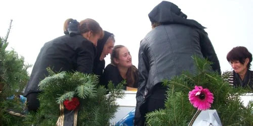 Eleva găsită moartă în parcul Nicolae Romanescu