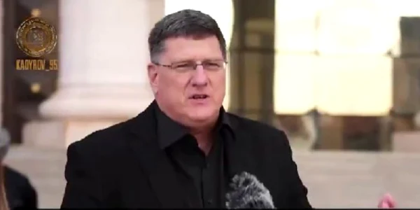 Scott Ritter, vizită neașteptată în Cecenia  Foto Captură video X (Twitter)  jpg